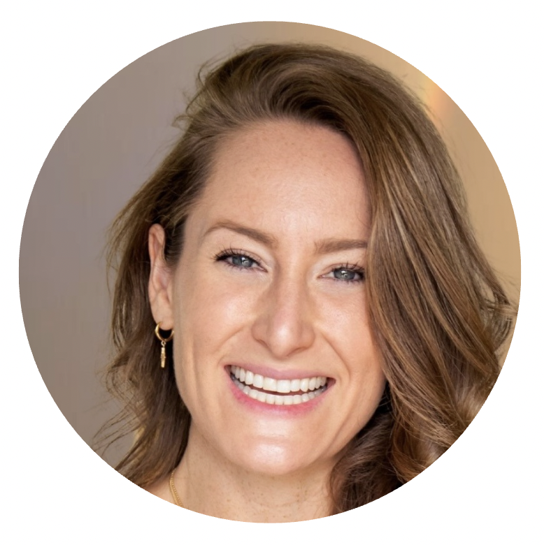Leyla Salvadé, Therapist